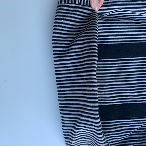 Lacoste Pin Striped Book Bag - Picture 3 of 5